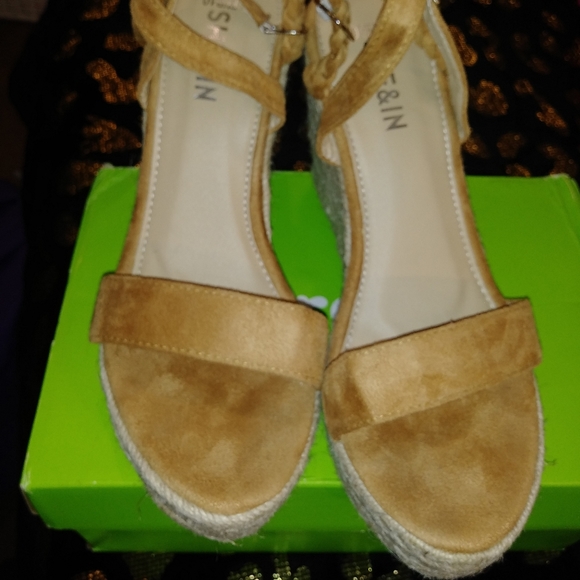 Tan FAUX suade shoes - Picture 5 of 5